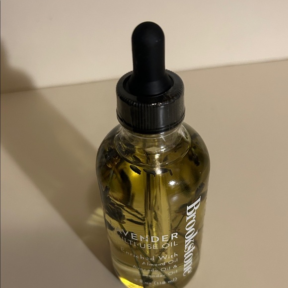 Brookstone Herbal Infused Lavender Multi-Use Oil 4 fl oz - Picture 4 of 4